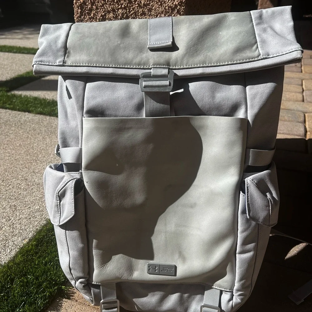 Under Armour SC30 Steph Curry Roll Top Backpack Gray Pro Series 1306057